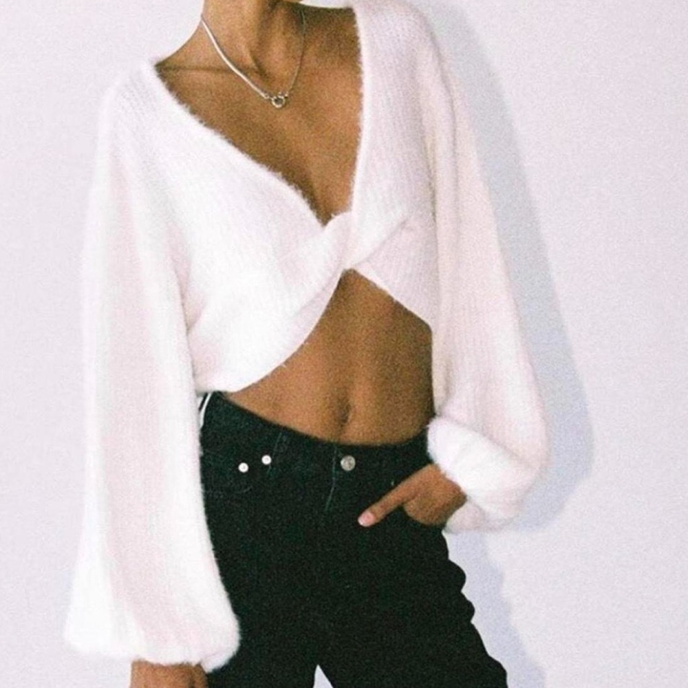 Princess Polly white cropped twist front sweater - size US 4